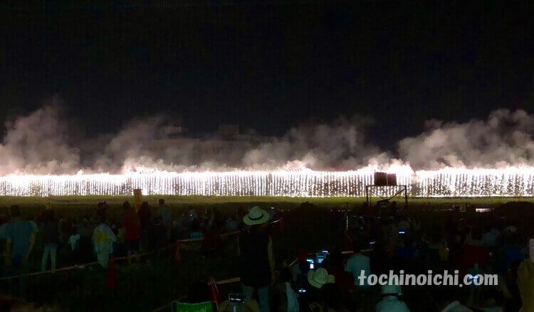 おやまサマーフェスティバル（小山市の花火大会）のナイアガラ瀑布